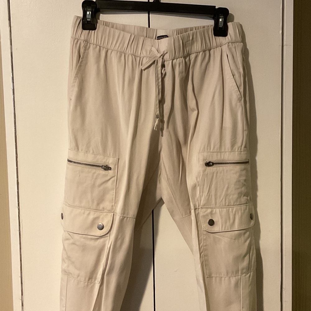 Women’s Cream Cargo Pants